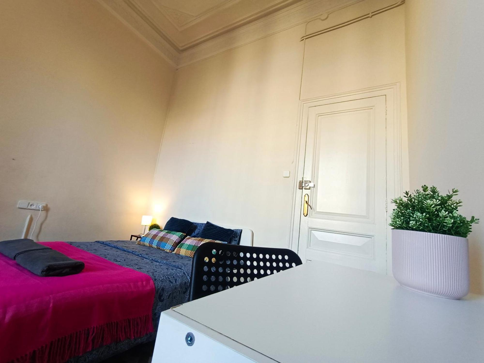 Auberge de jeunesse Oasis - Urquinaona1